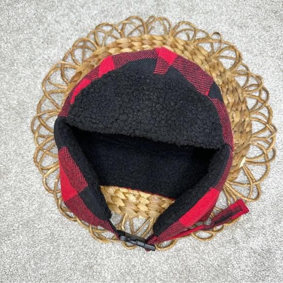NWT Eddie Bauer Kids' Hadlock Trapper Hat Mineral Red Black Size M - Picture 2 of 6